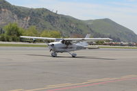 N26504 @ SZP - 1998 Cessna 172R SKYHAWK, Lycoming IO-360-L2A 160 Hp, taxi to Rwy 22 - by Doug Robertson