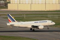 F-GRXB @ LFBO - Airbus A319-111, Landing rwy 14R, Toulouse-Blagnac Airport (LFBO-TLS) - by Yves-Q