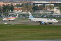 F-HBII @ LFBO - Airbus A320-214, Lining up rwy 14L, Toulouse-Blagnac Airport (LFBO-TLS) - by Yves-Q