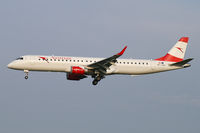 OE-LWA @ VIE - Austrian Airlines Embraer 190LR - by Thomas Ramgraber