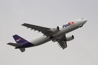 N679FE @ KSEA - Airbus A300F4-605R