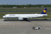 D-AIDB @ EDDT - Lufthansa - by Jan Buisman