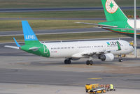 OE-LCR @ LOWW - Level A321 - by Andreas Ranner
