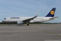 D-AIUW @ EDDK - Airbus A320-214(W) - LH DLH Lufthansa - 7251 - D-AIUW - 21.09.2017 - CGN - by Ralf Winter