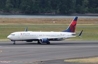 N862DN @ KPDX - Boeing 737-900ER