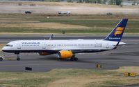 TF-FIN @ KPDX - Boeing 757-208 - by Mark Pasqualino