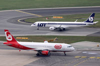 OE-LEU @ LOWW - Opposite taxi on two taxiways - by Hotshot