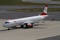 OE-LWJ @ VIE - Austrian Airlines Embraer 195 - by Thomas Ramgraber
