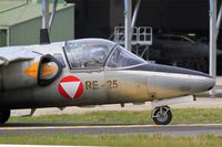 1125 @ LFSI - Saab 105OE, Taxiing to rwy 29, St Dizier-Robinson Air Base 113 (LFSI) - by Yves-Q