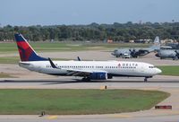 N3743H @ KMSP - Boeing 737-832