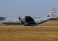 07-4637 @ EDDS - 07-4637 at Stuttgart Airport. - by Heinispotter