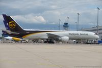N428UP @ EDDK - Boeing 757-24APF - 5X UPS United Parcel Service - 225459 - N428UP - 20.05.2017 - CGN - by Ralf Winter