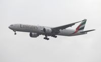 A6-EPW @ ORD - Emirates - by Florida Metal