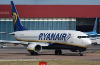 EI-DLJ @ EGGW - Ryanair B738 taxying for departure - by FerryPNL