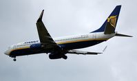 EI-CSS @ EHEH - Ryanair in old livery - by FerryPNL