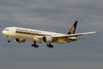 9V-SWN @ EGLL - Singapore Airlines B777-312ER Landing runway 09L from SIN,LHR 13.7.17 - by Mike stanners