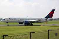 N717TW @ EGCC - Delta B752 taxying in - by FerryPNL