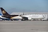 N336UP @ EDDK - Boeing 767-34AFER - 5X UPS United Parcel Service - 37857 - N336UP - 14.10.2017 - CGN - by Ralf Winter