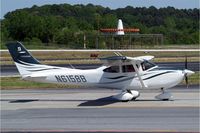 N6158B @ KPDK - N6158B   Cessna 182T Skylane [182-82069] (Epps Air Service) Atlanta-Dekalb Peachtree~N 18/04/2010 - by Ray Barber