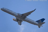 N21108 @ KEWR - Boeing 757-224 - United Airlines  C/N 27298, N21108 - by Dariusz Jezewski www.FotoDj.com