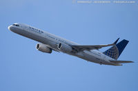 N41140 @ KEWR - Boeing 757-224 - United Airlines  C/N 30353, N41140 - by Dariusz Jezewski www.FotoDj.com