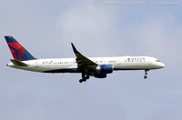 N658DL @ KJFK - Boeing 757-232 - Delta Air Lines  C/N 24420, N658DL - by Dariusz Jezewski www.FotoDj.com