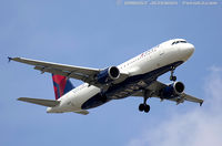 N334NW @ KJFK - Airbus A320-212 - Northwest Airlines  C/N 339, N334NW - by Dariusz Jezewski www.FotoDj.com