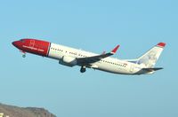 LN-NHA @ GCLP - Norwegian B738 departing - by FerryPNL
