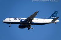 N516JB @ KEWR - Airbus A320-232 Royal Blue - JetBlue Airways  C/N 1302, N516JB - by Dariusz Jezewski www.FotoDj.com
