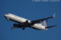 N37419 @ KEWR - Boeing 737-924/ER - United Airlines  C/N 31666, N37419 - by Dariusz Jezewski www.FotoDj.com
