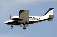 N20WJ @ KFRG - Piper PA-34-220T Seneca II  C/N 3448027, N20WJ