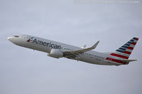 N956AN @ KEWR - Boeing 737-823 - American Airlines  C/N 30090, N956AN - by Dariusz Jezewski www.FotoDj.com