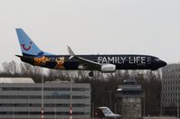 OO-JAF @ EHAM - TUI B738 landing - by FerryPNL