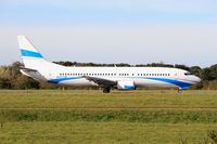 LZ-CGW @ LFRB - Boeing 737-46J, Taxiing rwy 25L, Brest-Bretagne airport (LFRB-BES) - by Yves-Q