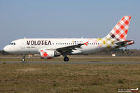 EC-MTE @ LFBD - Volotea flight V72464 Bordeaux-Madrid - by Arthur CHI YEN