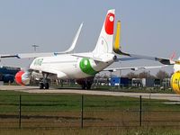 XA-VIH @ EDHI - Viva A320N as D-AXAW cn 8867 - by FerryPNL