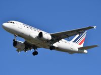 F-GRHL @ LFBD - Air France 7622 from Paris CDG landing runway 23 - by Jean Christophe Ravon - FRENCHSKY