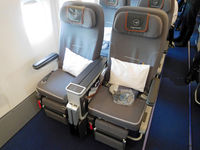 D-ABYQ - LH's Premium Economy (HND-FRA) - by Micha Lueck