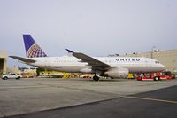 N404UA @ KSFO - SFO 2019. - by Clayton Eddy