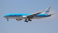 PH-BQM @ KLAX - KLM 777-200 - by Florida Metal