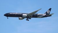 ZK-OKQ @ KSFO - Air New Zealand - by Florida Metal