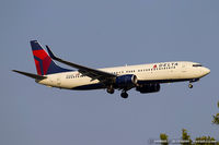 N395DN @ KJFK - Boeing 737-832 - Delta Air Lines  C/N 30773, N395DN - by Dariusz Jezewski www.FotoDj.com
