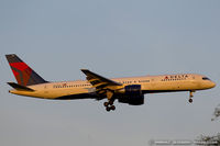 N6706Q @ KJFK - Boeing 757-232 - Delta Air Lines  C/N 30422, N6706Q - by Dariusz Jezewski www.FotoDj.com