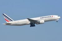 F-GSPV @ LFPG - Air France B772 lifting-off. - by FerryPNL