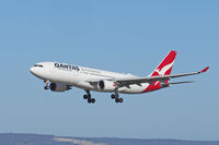 VH-EBB @ YPPH - Airbus A330-202. Qantas VH-EBB, final runway 03, YPPH 10/05/19. - by kurtfinger