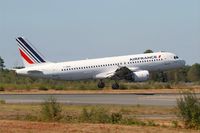 F-HBNA @ LFBD - Airbus A320-214, Landing rwy 05, Bordeaux Mérignac airport (LFBD-BOD) - by Yves-Q