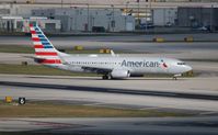 N816NN @ KMIA - American 737-823 - by Florida Metal