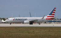 N822NN @ KMIA - American 737-823 - by Florida Metal
