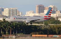 N832NN @ KFLL - American 737-823 - by Florida Metal