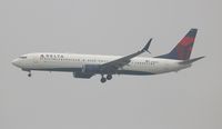 N888DU @ KLAX - Delta 737-932 - by Florida Metal